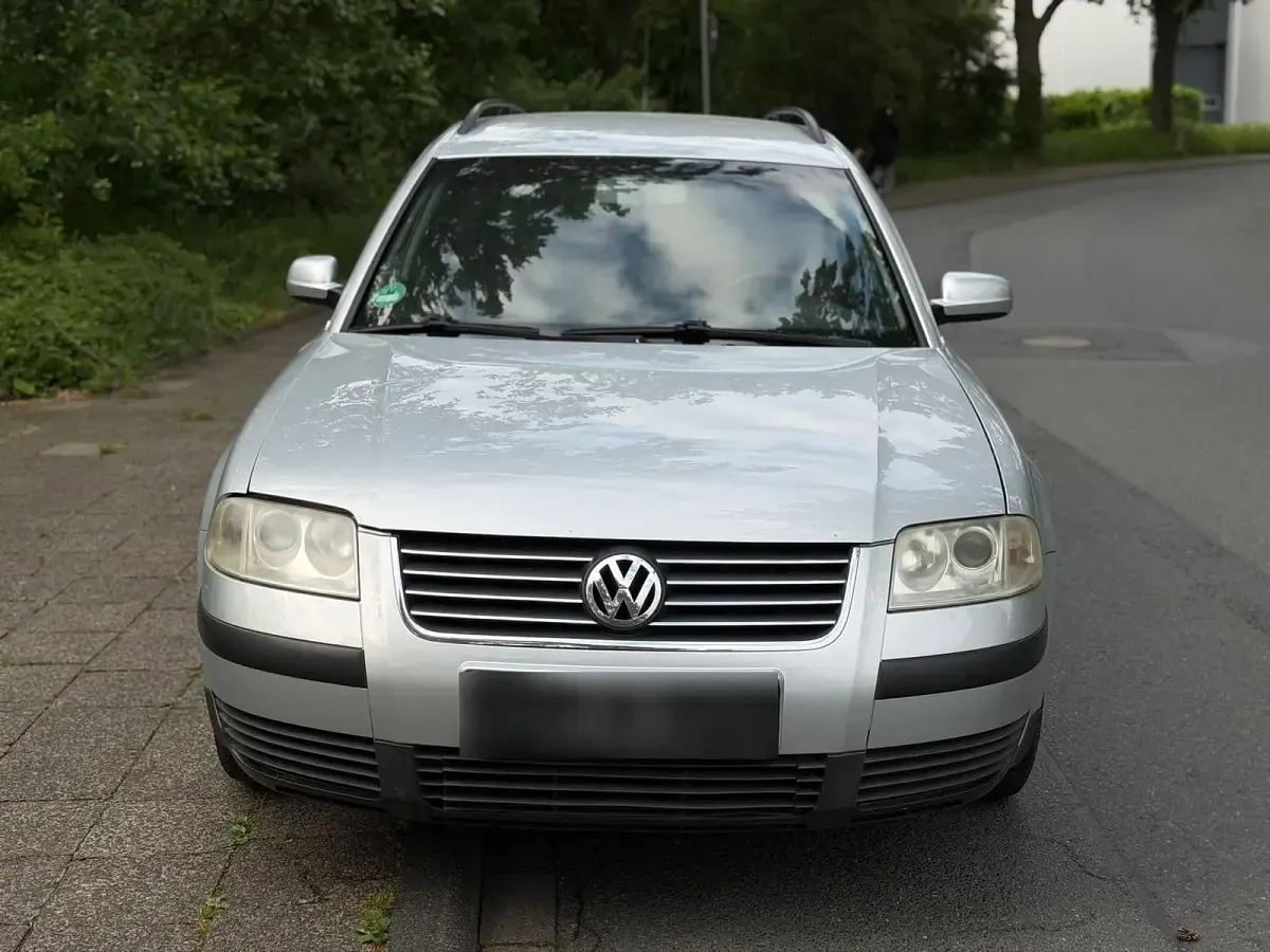 Gebraucht VW Passat 102 PS (75 kW) 2002 Grau Kombi