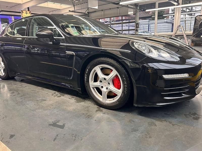 Schwarz Gebraucht 2017 Porsche Panamera S Limousine | 29.990 € - Bild 1/4