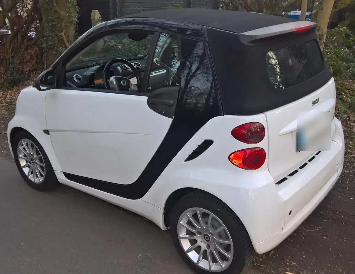 Używany Smart ForTwo Cabrio 54 KM (39 kW) 2011 Biały Kabriolet