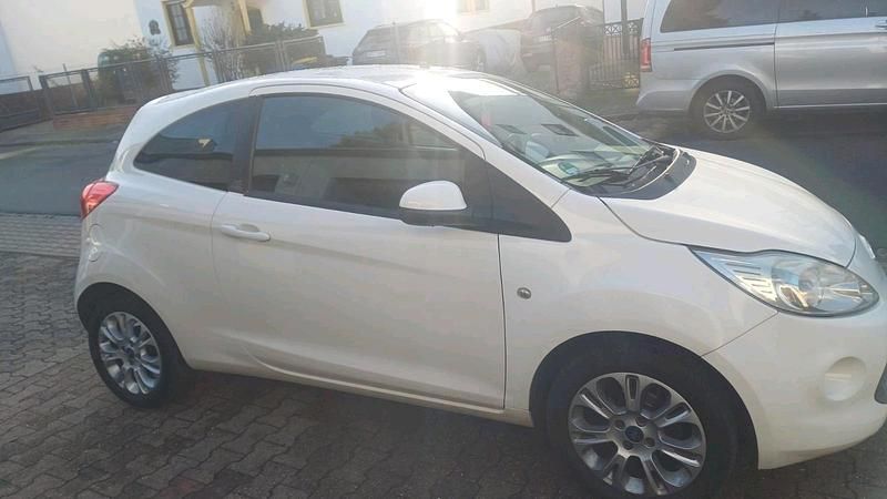 Gebraucht Ford Ka Trend 69 PS (50 kW) 2008 Weiß Kleinwagen
