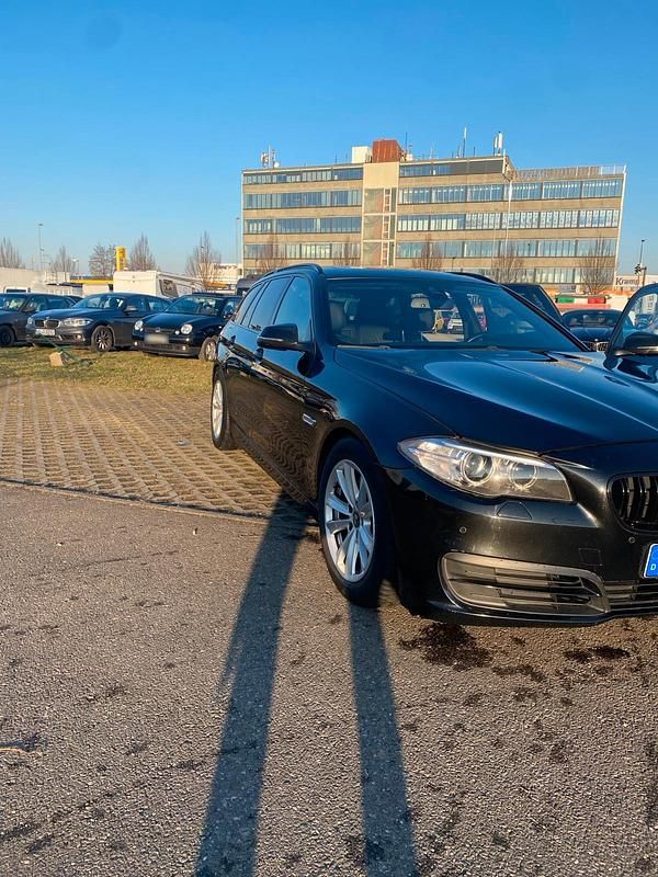 Second-hand BMW 525 218 CP (160 kW) 2013 Negru Break