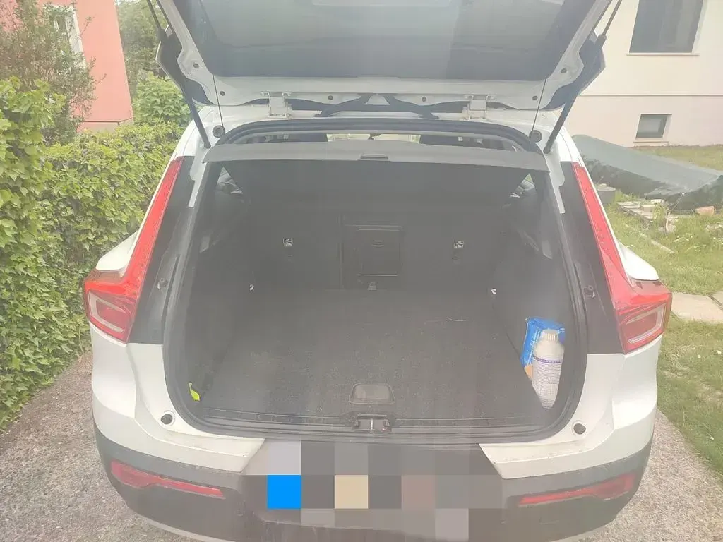 Gebraucht Volvo XC40 Momentum 156 PS (114 kW) 2018 Weiß SUV