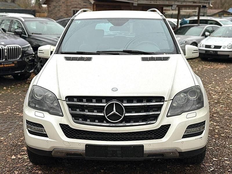 Gebraucht Mercedes ML350 231 PS (169 kW) 2010 Weiß SUV