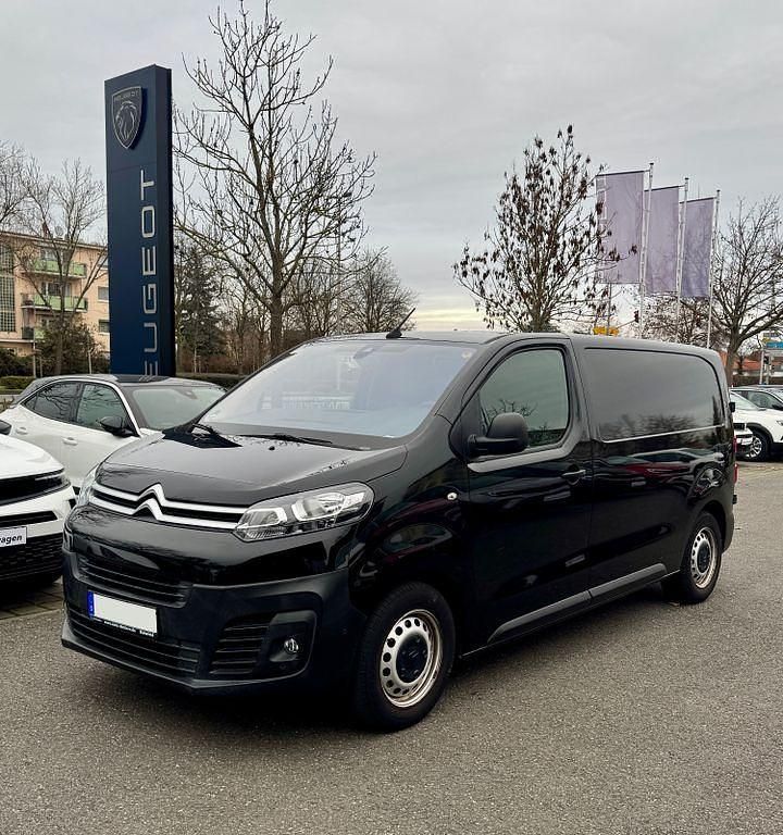 Schwarz Gebraucht 2019 Citroën Jumpy Van / Kleinbus | 18.999 € (Fairer Preis) - Bild 1/4