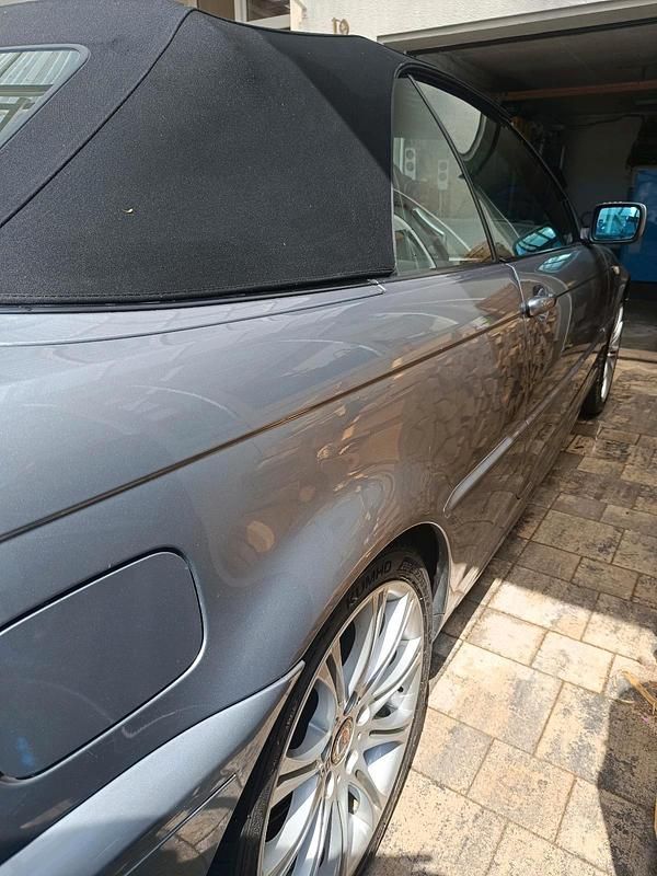 Gebraucht BMW 318 147 PS (108 kW) 2003 Grau Cabrio