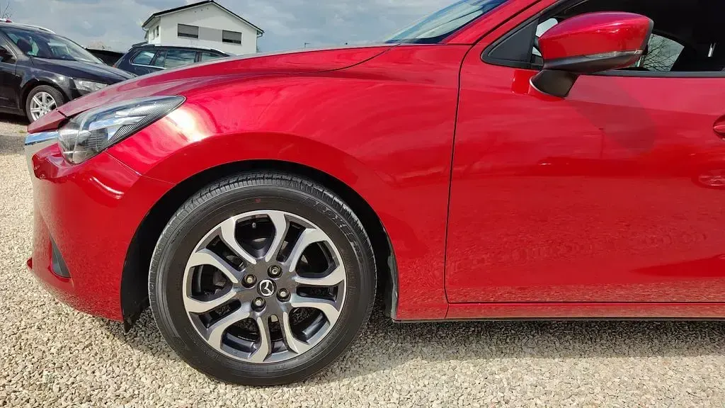 Gebraucht Mazda 2 Kizoku 90 PS (66 kW) 2018 Rot Limousine