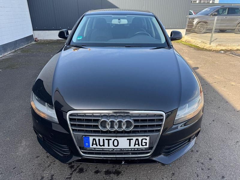 Gebraucht Audi A4 Ambiente 160 PS (117 kW) 2008 Schwarz Limousine