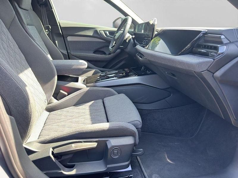 Second-hand Audi A5 Ambiente 204 CP (150 kW) 2025 Gri Break