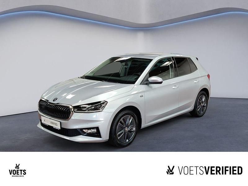 Brillantsilber metallic Gebraucht 2024 Skoda Fabia Drive Limousine | 16.680 € (Guter Preis) - Bild 1/4