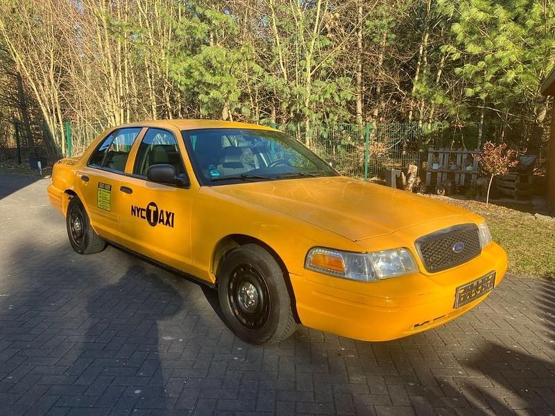 Gebraucht Ford Crown Victoria 227 PS (166 kW) 2005 Gelb Limousine