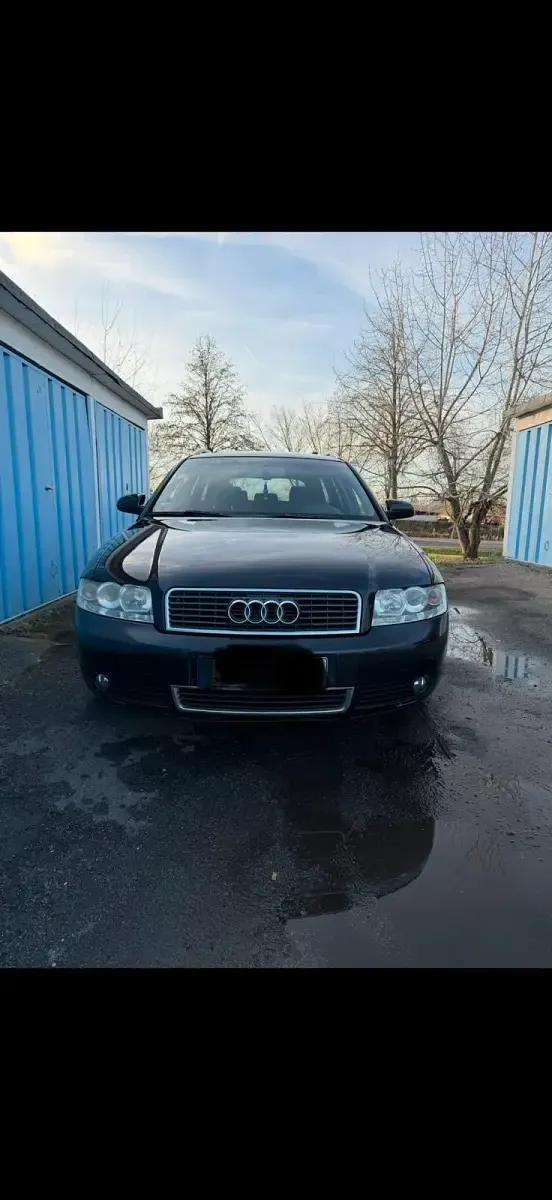 Gebraucht Audi A4 130 PS (95 kW) 2004 Schwarz Kombi