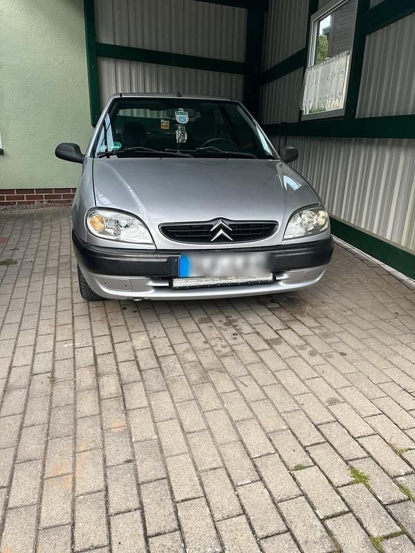 Silber Gebraucht 2000 Citroën Saxo Kleinwagen | 750 € (Guter Preis) - Bild 1/4