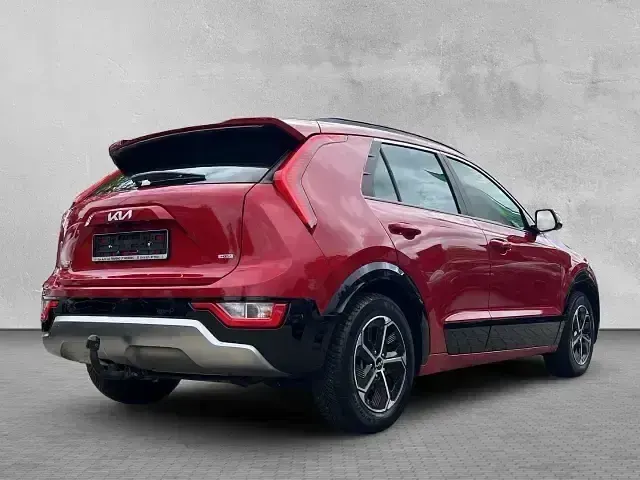 Gebraucht Kia Niro Vision 141 PS (103 kW) 2023 Rot SUV