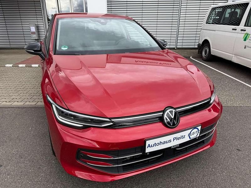 Kings red metallic Gebraucht 2024 VW Golf VIII Goal Kleinwagen | 26.490 € (Superpreis) - Bild 1/4