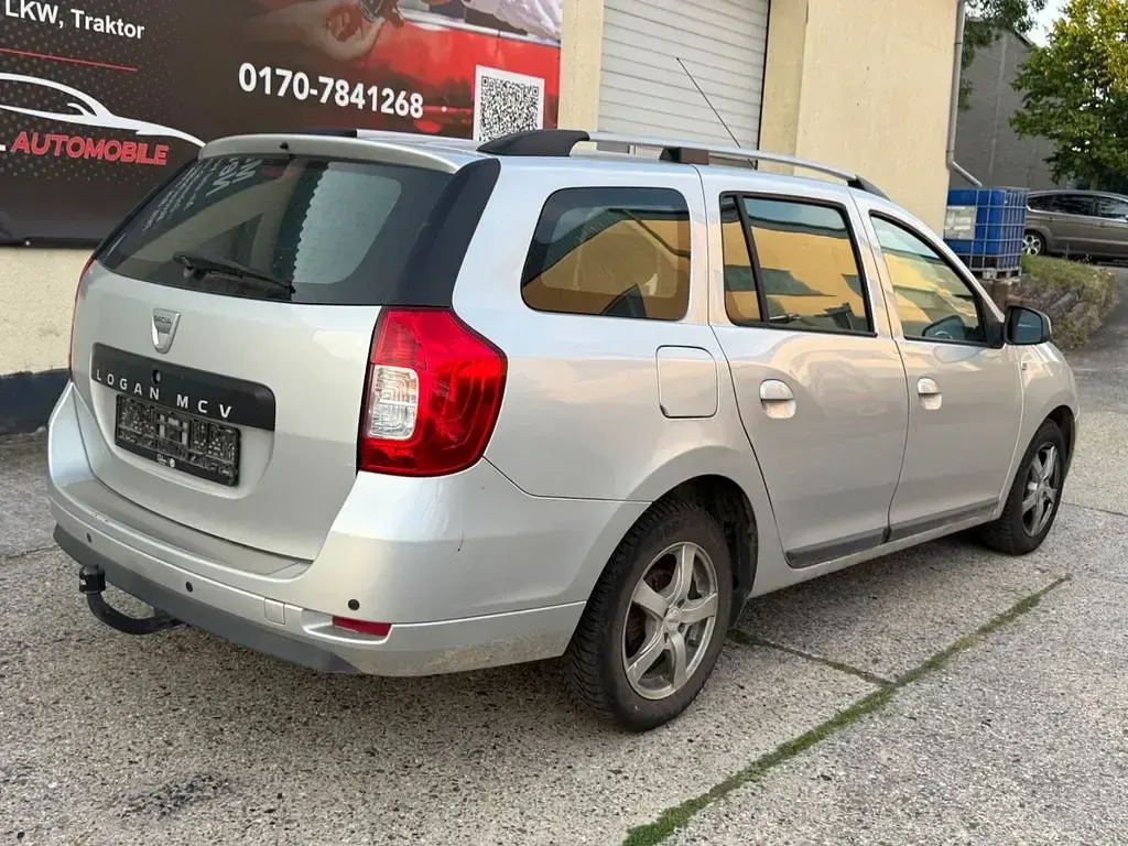 Gebraucht Dacia Logan MCV Lauréate 90 PS (66 kW) 2014 Silber Kombi