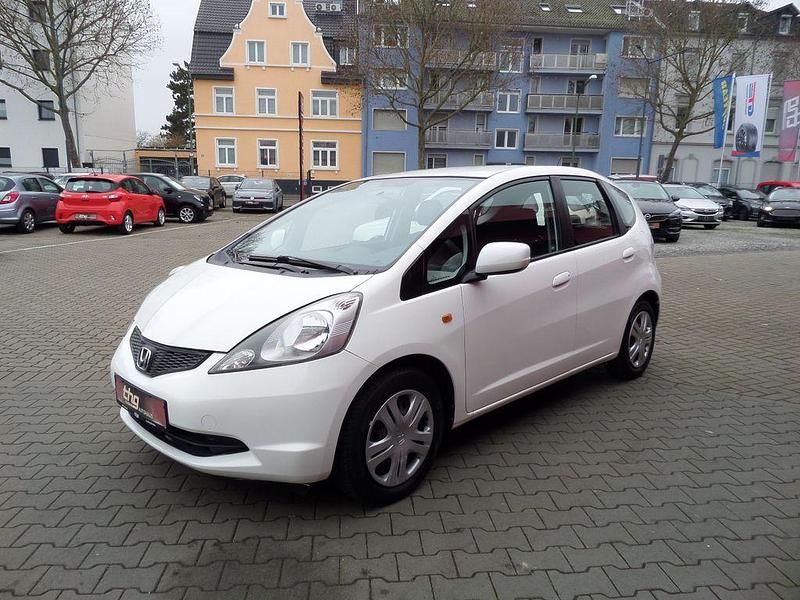 Gebraucht Honda Jazz Trend 90 PS (66 kW) 2010 Weiß Kleinwagen