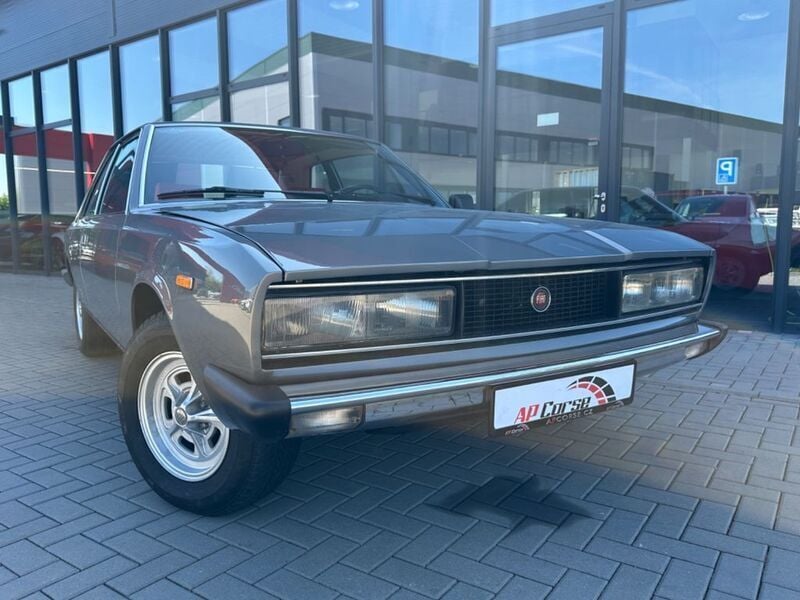 Grau Gebraucht 1972 Fiat 130 Coupé | 19.990 € - Bild 1/4
