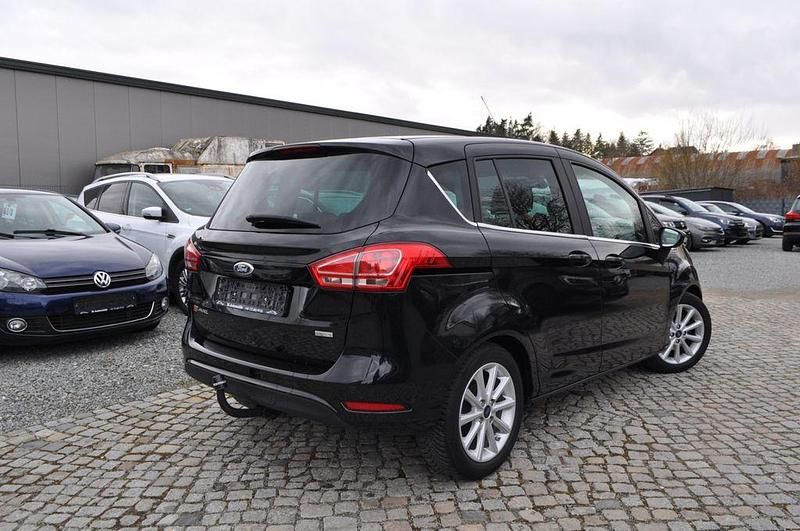 Gebraucht Ford B-MAX Titanium 125 PS (91 kW) 2015 Schwarz Van / Kleinbus
