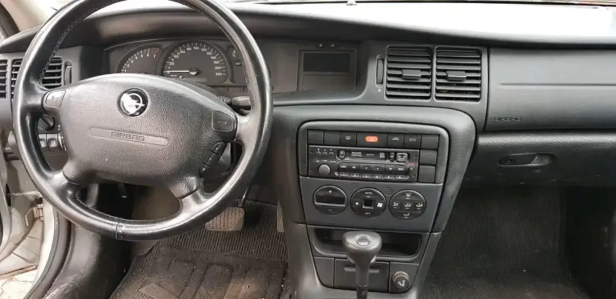 Gebraucht Opel Vectra Edition 116 PS (85 kW) 2001 Silber Kombi
