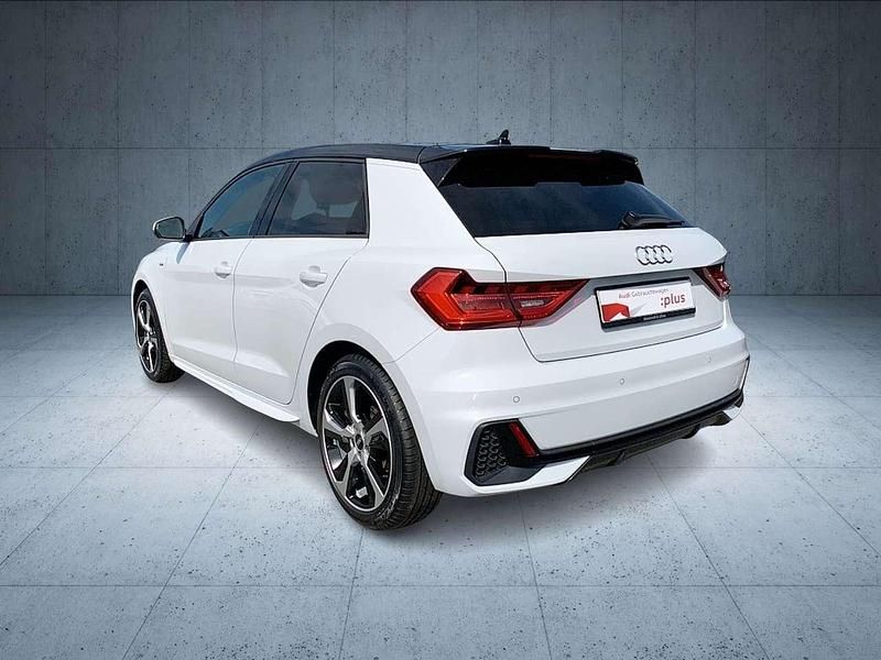 Gebraucht Audi A1 S-Line 95 PS (69 kW) 2024 2y gletscherweiß metallic Kleinwagen