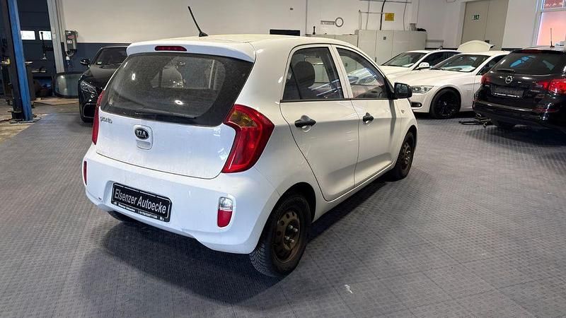 Second-hand Kia Picanto 69 CP (50 kW) 2013 Alb Hatchback