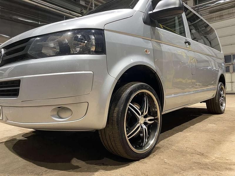Gebraucht VW T5 140 PS (102 kW) 2010 Silber Van