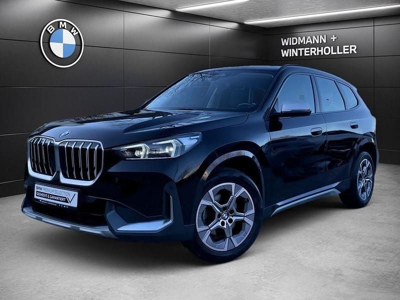 Schwarz Gebraucht 2022 BMW X1 Luxury Line SUV | 29.180 € (Guter Preis) - Bild 1/4