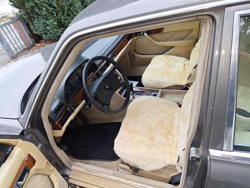 Gebraucht Mercedes 380 205 PS (150 kW) 1982 Limousine