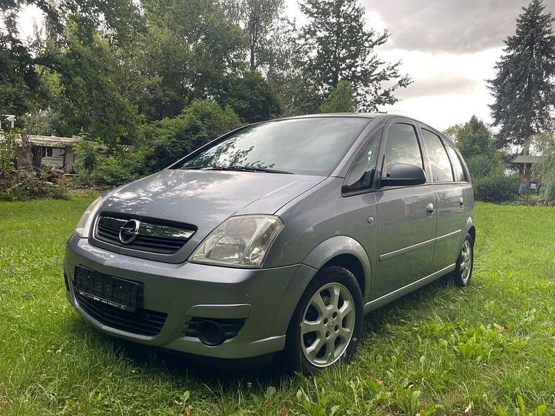 Gebraucht Opel Meriva Edition 90 PS (66 kW) 2006 Silber Van / Kleinbus