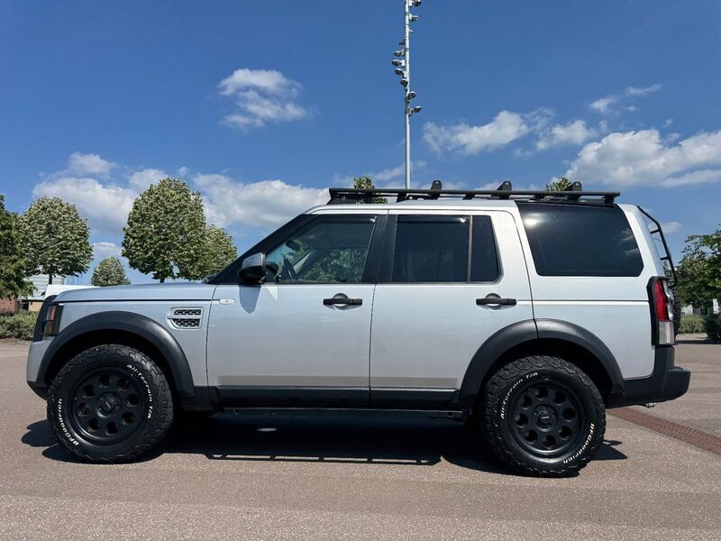 Silber Gebraucht 2013 Land Rover Discovery 4 S SUV | 18.990 € (Etwas zu teuer) - Bild 1/4