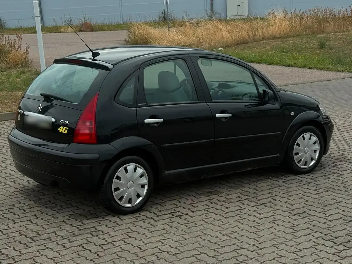 Gebraucht Citroën C3 Comfort 73 PS (53 kW) 2005 Schwarz Kleinwagen