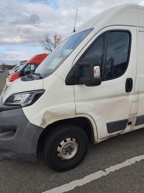 Gebraucht Peugeot Boxer 131 PS (96 kW) 2015 Weiß Van