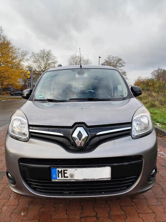 Grau Gebraucht 2016 Renault Kangoo LIMITED Van / Kleinbus | 7.950 € (Etwas zu teuer) - Bild 1/4