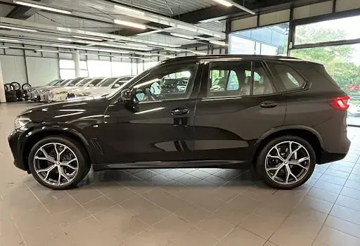 Gebraucht BMW X5 Shadowline 231 PS (169 kW) 2023 Schwarz SUV
