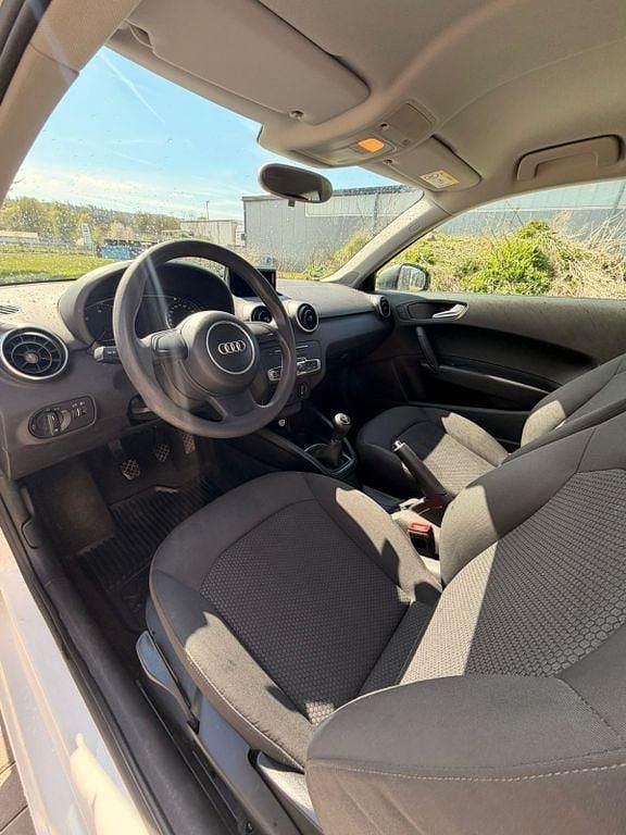Second-hand Audi A1 90 CP (66 kW) 2017 Alb Hatchback