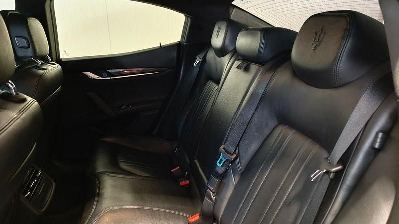 Gebraucht Maserati Ghibli 275 PS (202 kW) 2014 Weiß Limousine