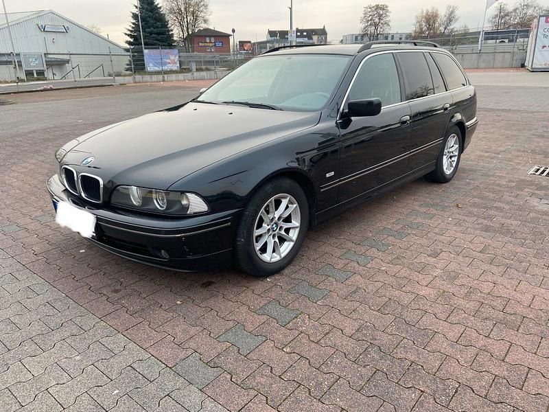 Gebraucht BMW 530 193 PS (141 kW) 2003 Schwarz Kombi