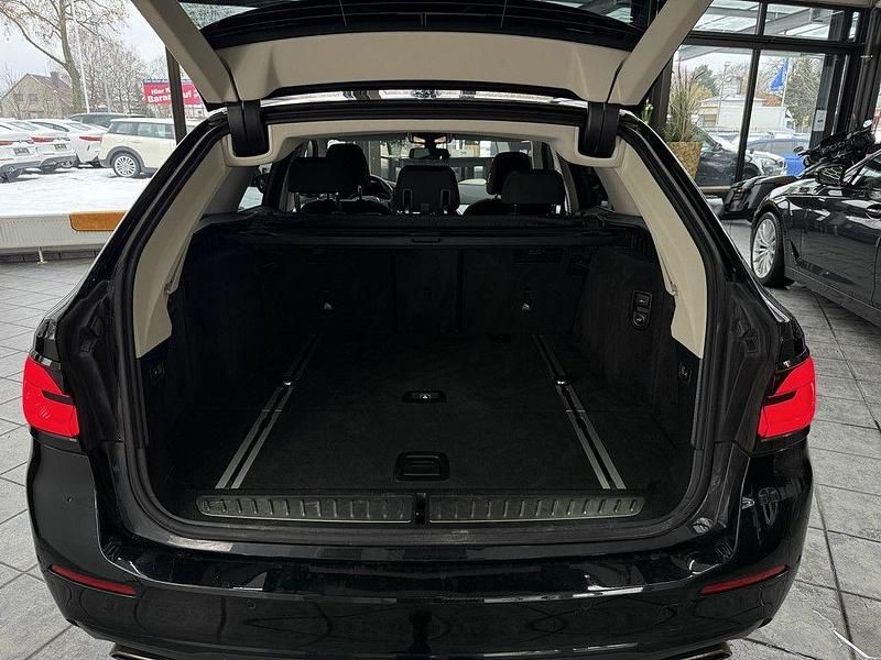Gebraucht BMW 530 Basis 286 PS (210 kW) 2021 Black sapphire metallic Kombi