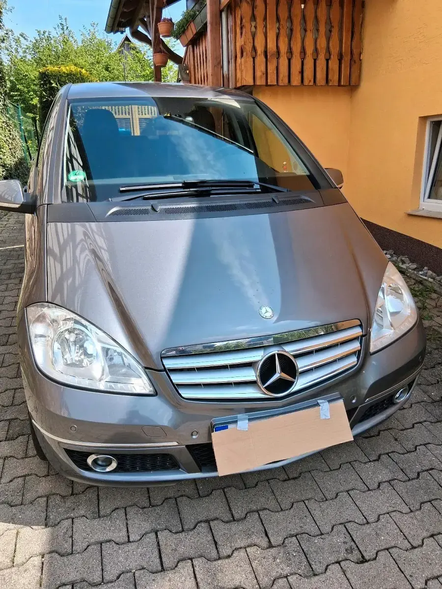 Gebraucht Mercedes A200 193 PS (141 kW) 2009 Grau Kleinwagen