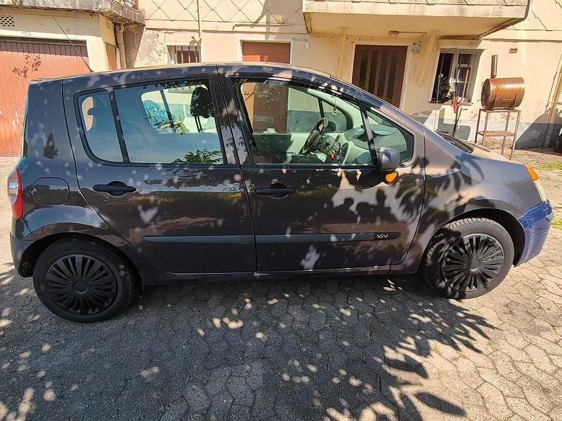 Gebraucht Renault Modus 75 PS (55 kW) 2005 Van / Kleinbus