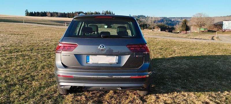 Gebraucht VW Tiguan 190 PS (139 kW) 2018 Grau SUV