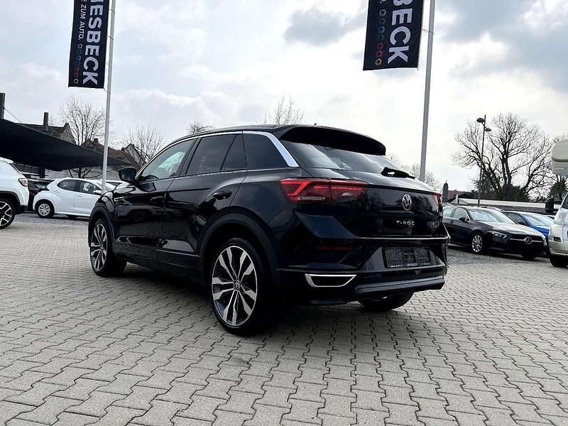 Gebraucht VW T-Roc R-line 150 PS (110 kW) 2022 Deep black perleffekt SUV