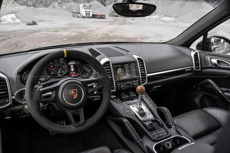 Gebraucht Porsche Cayenne 239 PS (175 kW) 2010 Schwarz SUV