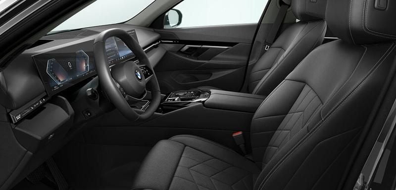 Gebraucht BMW 540 Comfort Edition 303 PS (222 kW) 2025 Schwarz Limousine