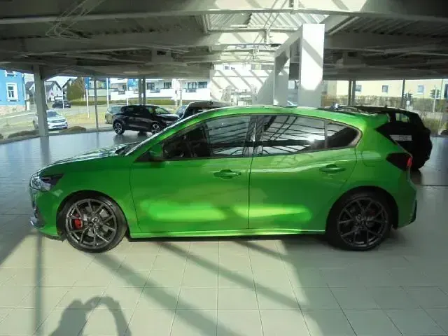 Gebraucht Ford Focus ST 280 PS (205 kW) 2024 Mean green Limousine