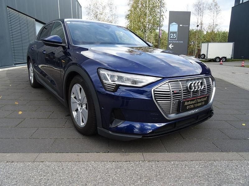 Gebraucht Audi e-tron S-Line 230 kW (313 PS) 2021 Blau SUV