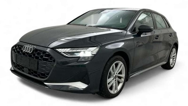 Grau Gebraucht 2024 Audi A3 Advanced Limousine | 27.999 € (Superpreis) - Bild 1/3