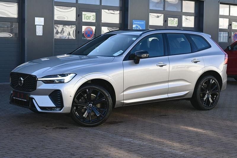 Gebraucht Volvo XC60 Plus 197 PS (144 kW) 2022 Beige SUV