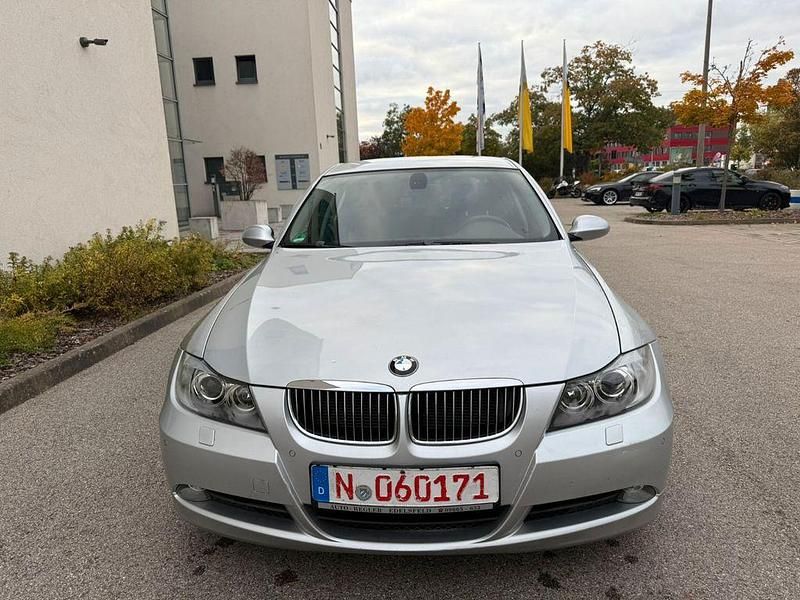 Silber Gebraucht 2005 BMW 325 Performance Limousine | 3.500 € (Superpreis) - Bild 1/4