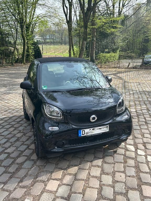 Gebraucht Smart ForTwo Electric Drive 60 kW (82 PS) 2018 Schwarz Coupé